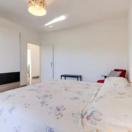 Apartamento Ester Victoria