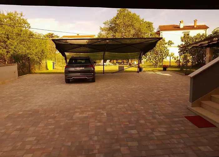 Apartman Ester Victoria *